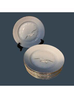 Set of 8 Bing & Grondahl Seagull Bread And Butter Dessert Appetizer Plates